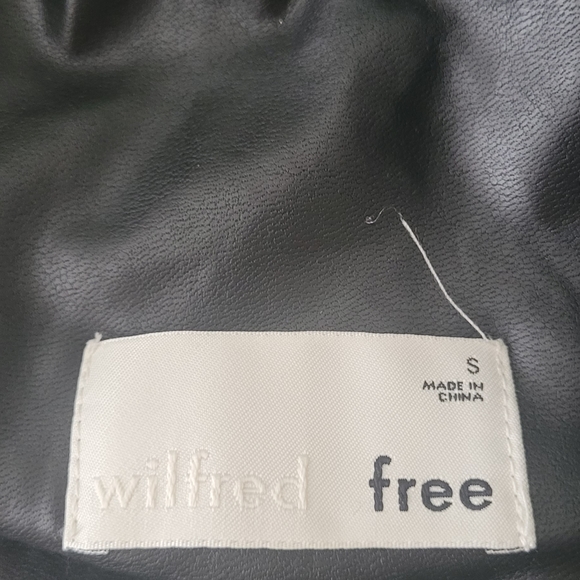 . Aritzia Daria Vegan leather legging - Picture 3 of 3